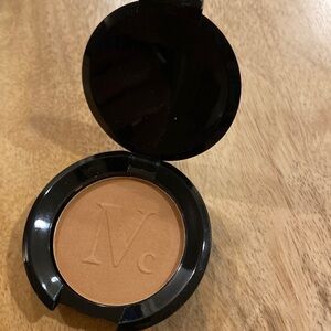 NOMAD COSMETICS | Kiss Of Sun Bronzer & Contour Powder in Manly Beach